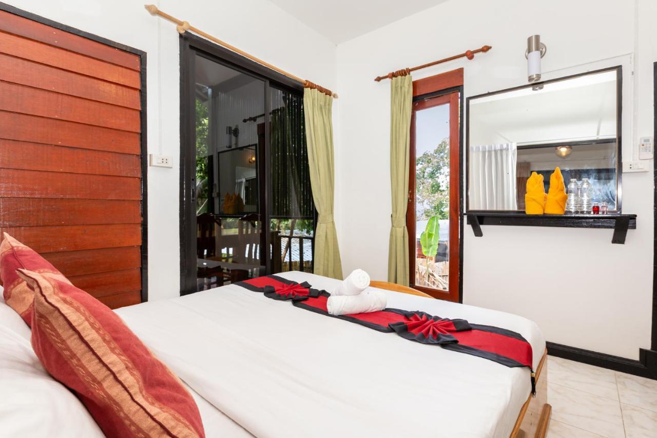 West Coast Beach Resort Ko Pha Ngan Exterior photo