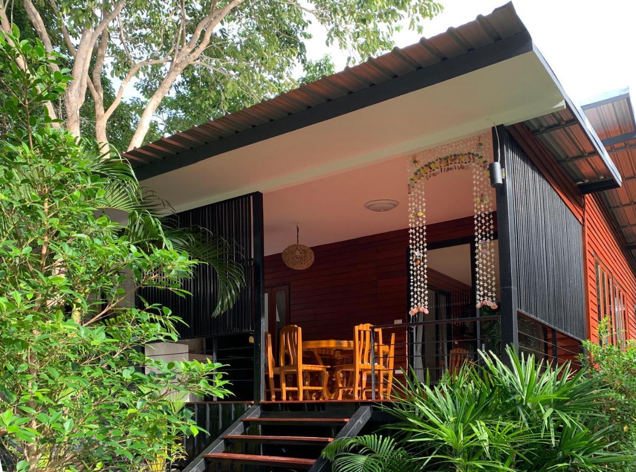 West Coast Beach Resort Ko Pha Ngan Exterior photo