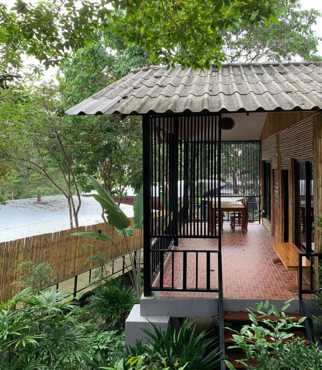 West Coast Beach Resort Ko Pha Ngan Exterior photo