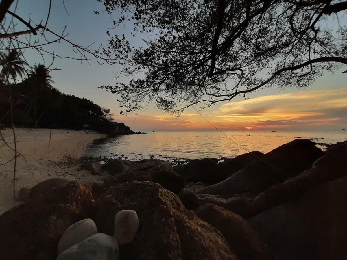 West Coast Beach Resort Ko Pha Ngan Exterior photo